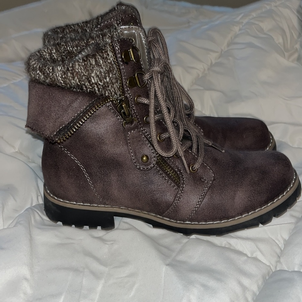 combat boots - Picture 2 of 5